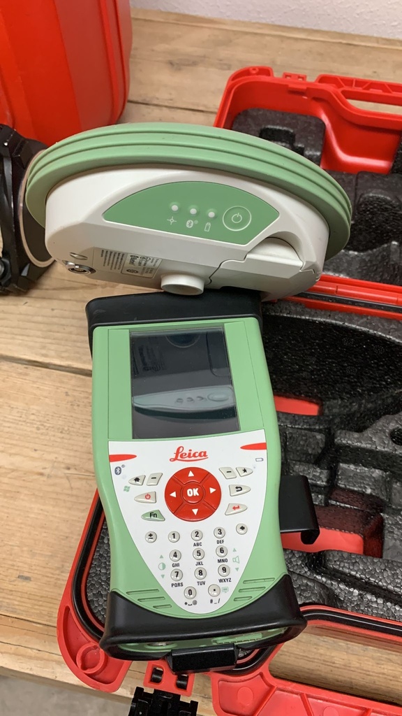 Leica GS08+ CS10 Eq. No.: 5702833